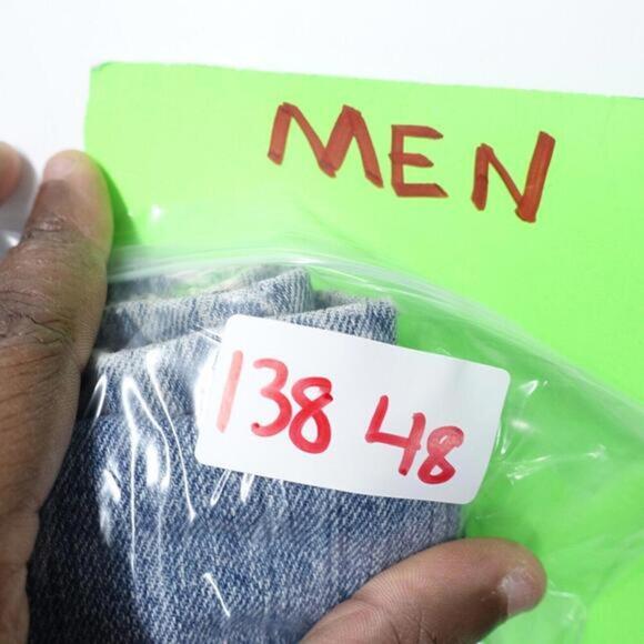 Levi's 505 Jeans Mens 38 X 32 Blue 100% Cotton Loose High-Rise Straight Leg - Picture 9 of 9